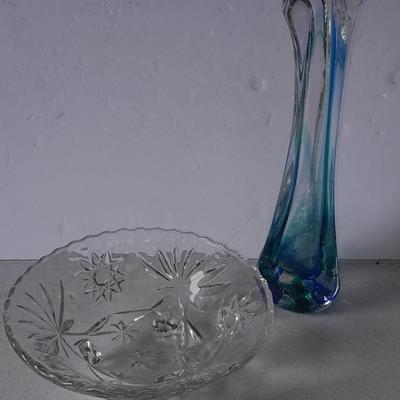 Beautiful Vintage Blue and clear swung / blown glass bud vase with Anchor Hocking three toed dish