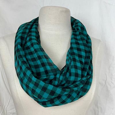 225 Green / Black Check Infinity Scarf with Acrylic Cuff Bracelet, Enameled Ring and Earrings