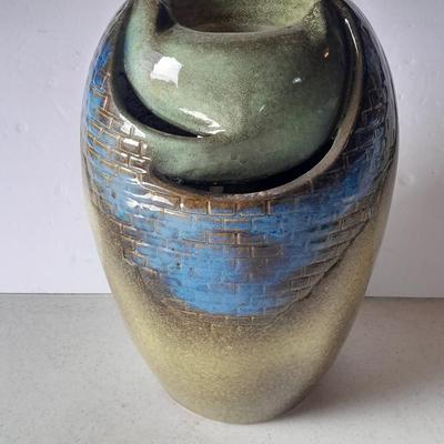 Beautiful pottery vase water feature with pump