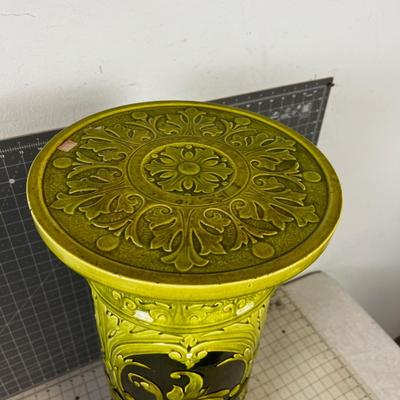 LEEDS Art Green & Black  Toned Pottery No. 362 ANTIQUE Pedestal 