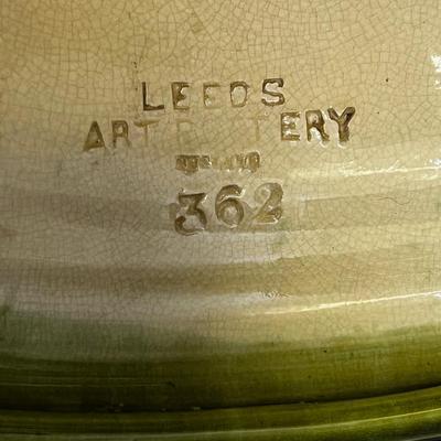 LEEDS Art Green & Black  Toned Pottery No. 362 ANTIQUE Pedestal 