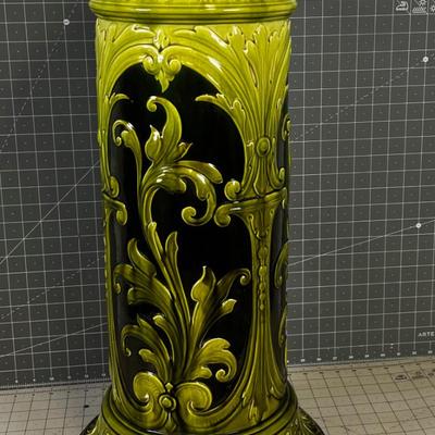LEEDS Art Green & Black  Toned Pottery No. 362 ANTIQUE Pedestal 