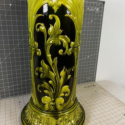 LEEDS Art Green & Black  Toned Pottery No. 362 ANTIQUE Pedestal 