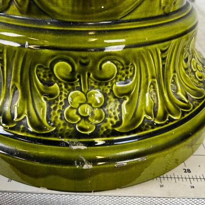 LEEDS Art Green & Black  Toned Pottery No. 362 ANTIQUE Pedestal 