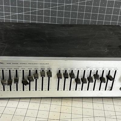 REALISTIC Equalizer 