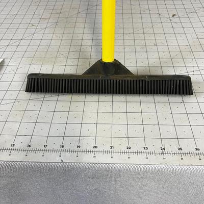 Squeegee SWEEPA Floor Scrubber 
