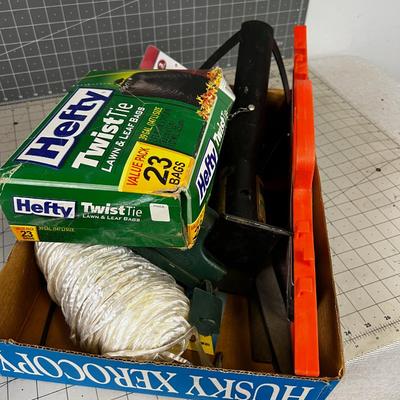 Garage Lot: Jack Stand, Twine, Garbage Bags 