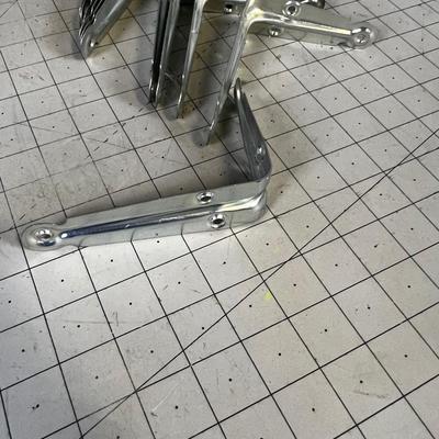 Steel Shelf Brackets (11) 