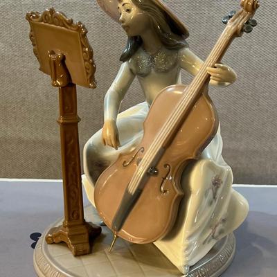Lladro Concerto #6332 Girl Playing Cello w/Box