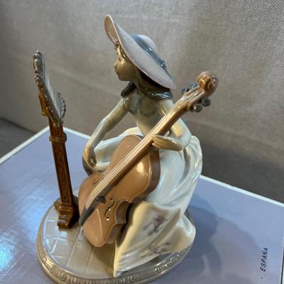 Lladro Concerto #6332 Girl Playing Cello w/Box