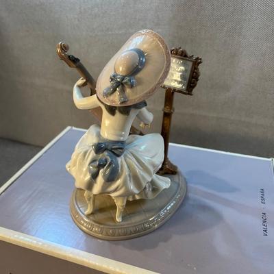 Lladro Concerto #6332 Girl Playing Cello w/Box