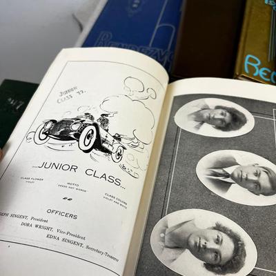 Lincoln High School Yearbook Green River Rendezvous 1940 to 1974 Inclusive