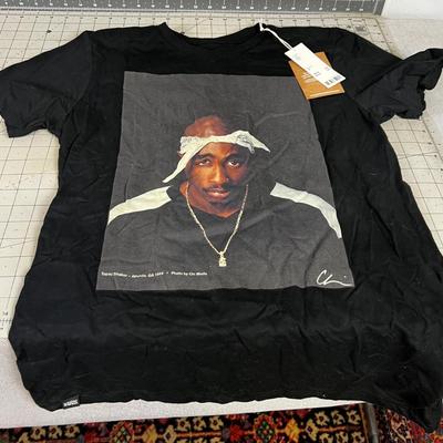 TUPAC Shakur NEW 