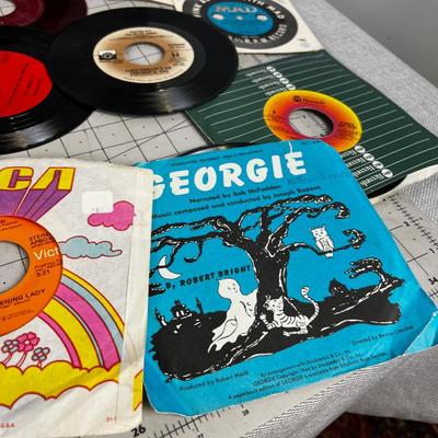 Collection of 45 Records: Western, Rock, Comedy etc.