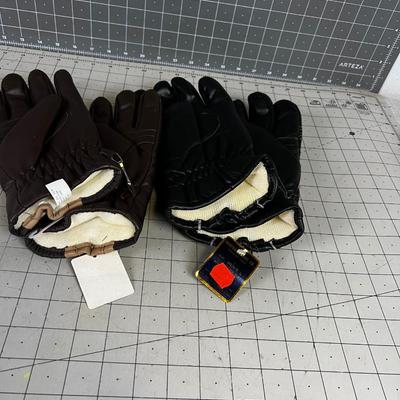 Lot of Vintage Winter Gloves 