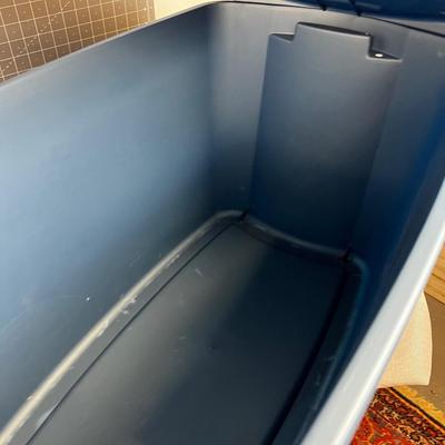 30 Gallon Extra Large Storage tub & Lid