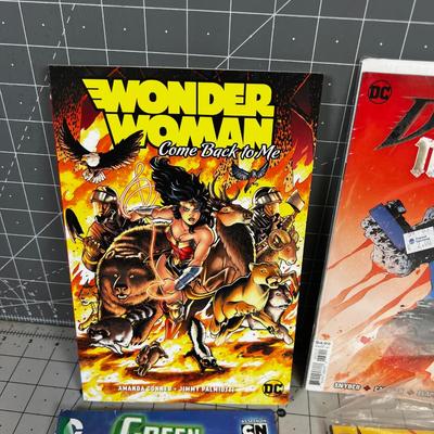 DC Comics (5): Batman , Wonder Woman Wonder Women, Green Lantern