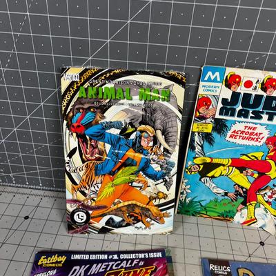 Mixed Lot of Comics, Vertigo, Dark Horse, Relics (7) 