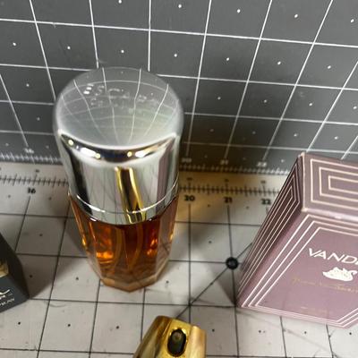 Vintage Perfumes: Vanderbilt, Escape, Beautiful 