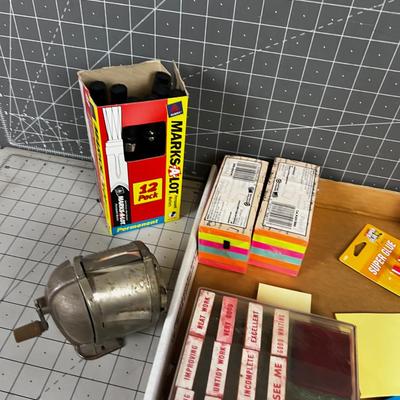 Art & Office Supplies 
