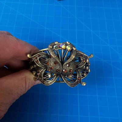 LZ Designer Bracelet, Antique Gold Tone, with Faux Jewels 