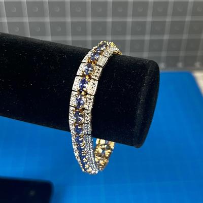 BEAUTIFUL 925 Jeweled Bracelet Blue Toned Cut Stones 