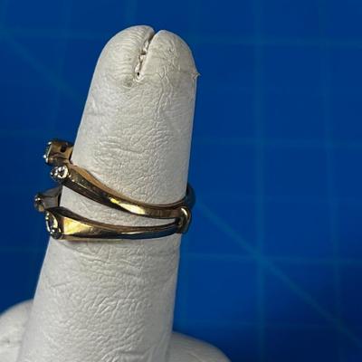 14 K P Woman's Ring Interesting Design 