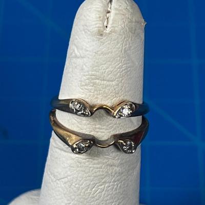 14 K P Woman's Ring Interesting Design 