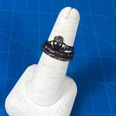 3 small Silver Rings 