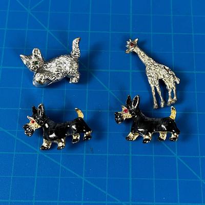 Animal Pins 
