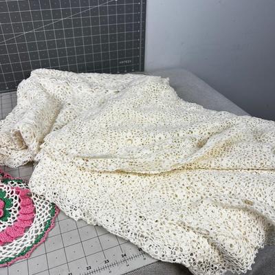 Vintage Doilies, Aprons, Table Cloths