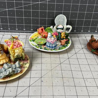 (3) Fall, Spring and Rosey Bears Resin Collectible Tiny Tea Parties on Plate 