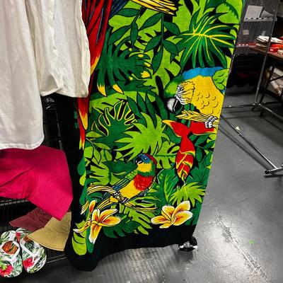Get Ready for the BEACH: Towel, Vintage Cancun, Flip-Flops, CABO, Hats & More! 