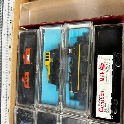 N Scale Train Cars and Engines 