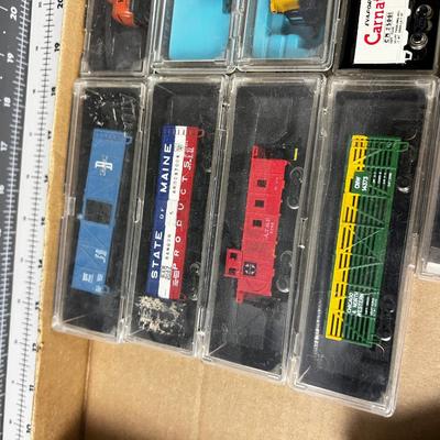 N Scale Train Cars and Engines 
