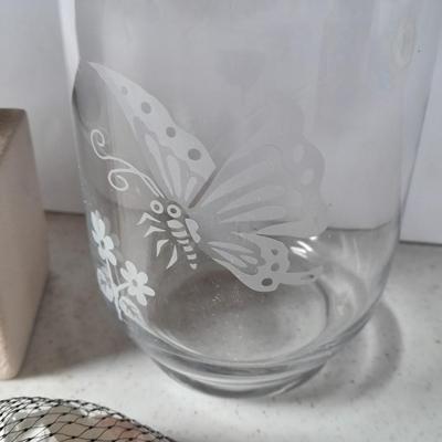 Partylite tea candle tiered candle sconces, Butterfly etched vase and small bag of decorative rock
