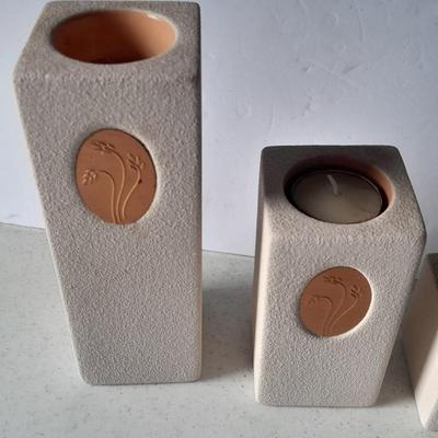 Partylite tea candle tiered candle sconces, Butterfly etched vase and small bag of decorative rock