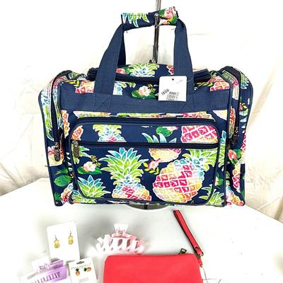 249 Tropical Pineapple Overnight Tote with Clutch, Pineapple Earrings, Hairclips