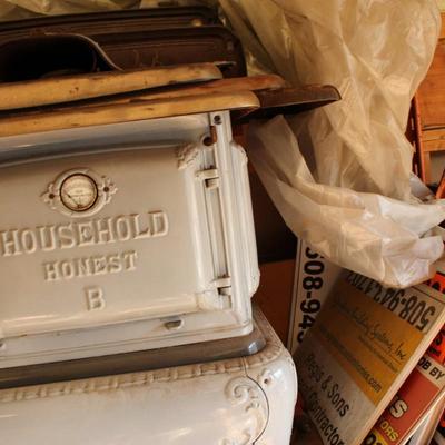 1900's White- Warner Wood stove complete.est. $350 to $600.