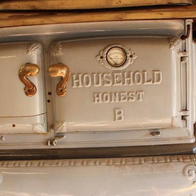 1900's White- Warner Wood stove complete.est. $350 to $600.