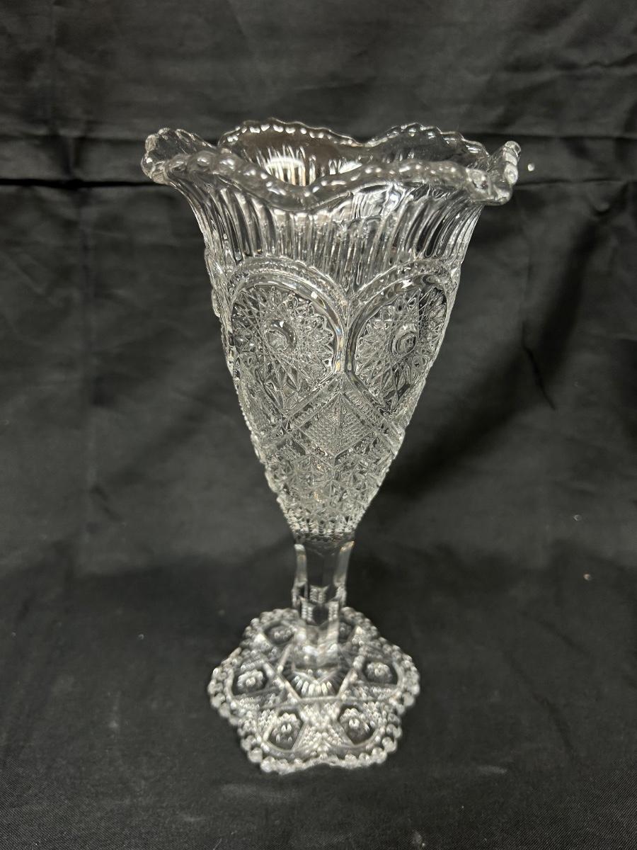 Vintage Pressed Cut Glass Fluted Flower Floral Pedestal Vase |  EstateSales.org