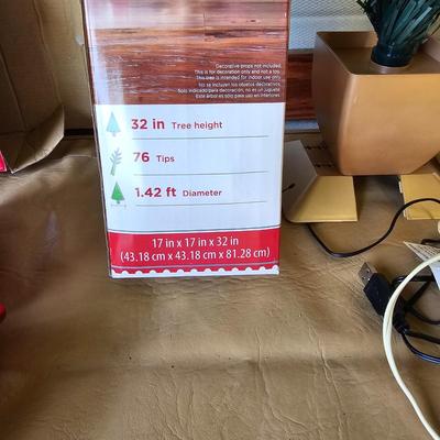 Assorted Christmas Lights & More  (OB1-JS)