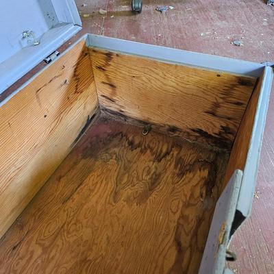 Gray Wooden Foot Locker  (OB1-JS)