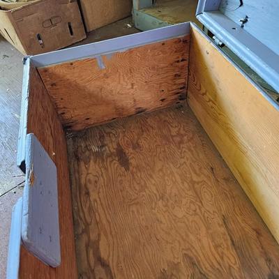 Gray Wooden Foot Locker  (OB1-JS)