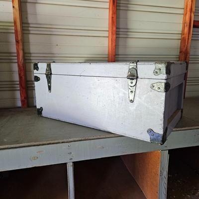 Gray Wooden Foot Locker  (OB1-JS)