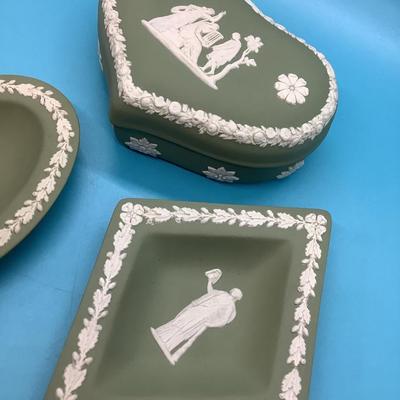 Wedgewood in green diamond/rhombus shape, heart, and heart box