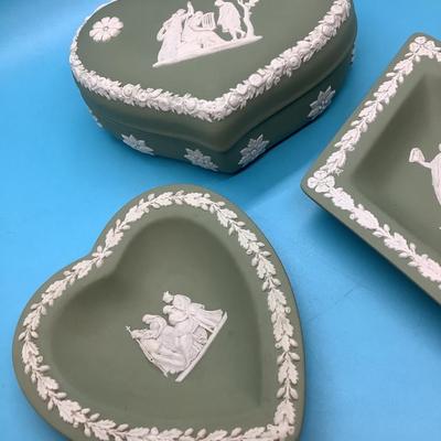 Wedgewood in green diamond/rhombus shape, heart, and heart box