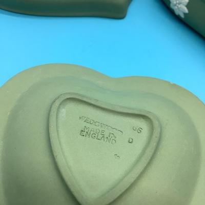 Wedgewood in green diamond/rhombus shape, heart, and heart box