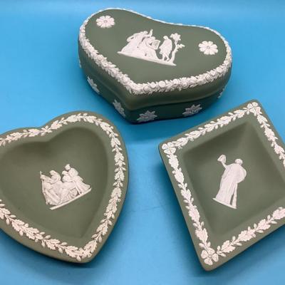 Wedgewood in green diamond/rhombus shape, heart, and heart box