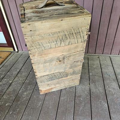 Vintage Dome Top Wooden Chest  (FP-JS)